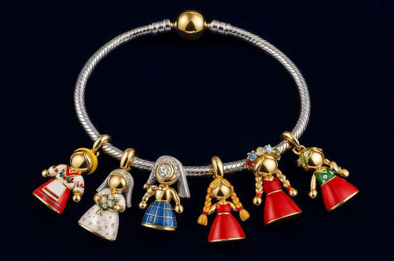 Лялька мотанка для браслетів