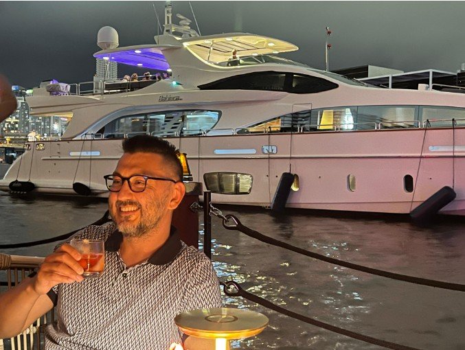 Як обрати яхту для романтичного подарунка