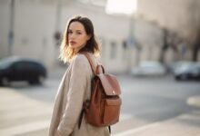 Жіночий рюкзак + брендовий одяг